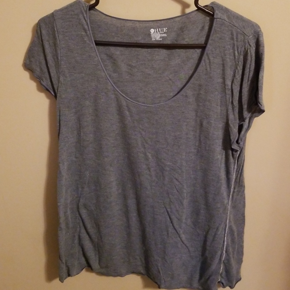 Grey tee